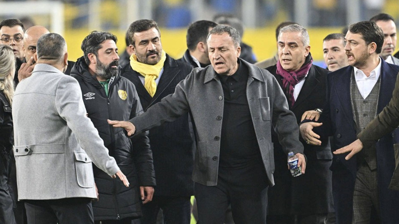 MKE Ankaragücü Spor Kulübü Başkanı İsmail Mert Fırat eski başkan Faruk Koca'ya destek verdi