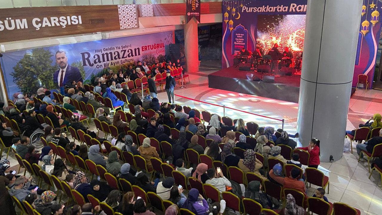 Pursaklar Belediyesi tarafından düzenlenen Ramazan etkinlikleri vatandaşların yoğun ilgisini çekiyor