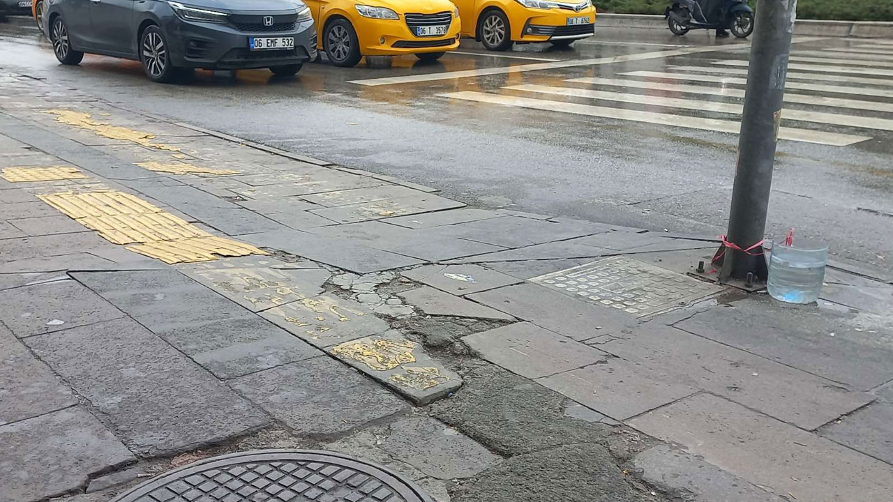 Altındağ’da görme engelli vatandaşların kaldırım çilesi