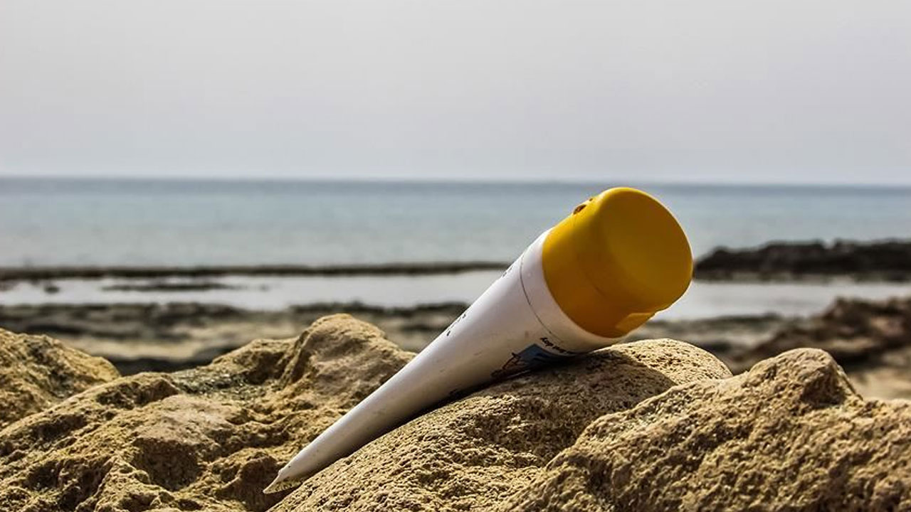 Dermatologlardan dikkat çeken uyarı: 2 saatte bir yenilenmeli