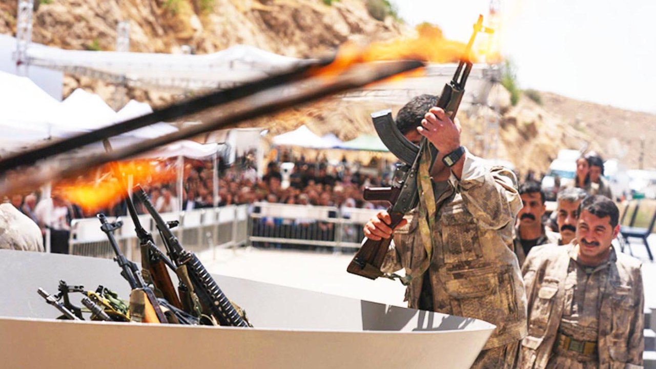 Terörsüz Türkiye sürecinde tarihi gün: PKK silah bıraktı