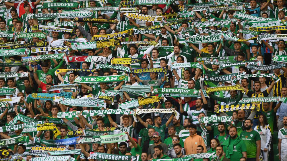 Bursaspor taraftarlarından fidan dikme etkinliğine destek