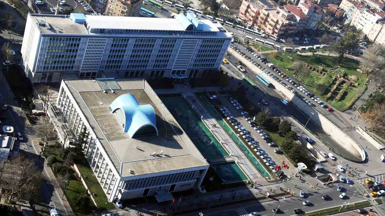 İBB'ye yönelik yeni yolsuzluk soruşturmasında 20 gözaltı