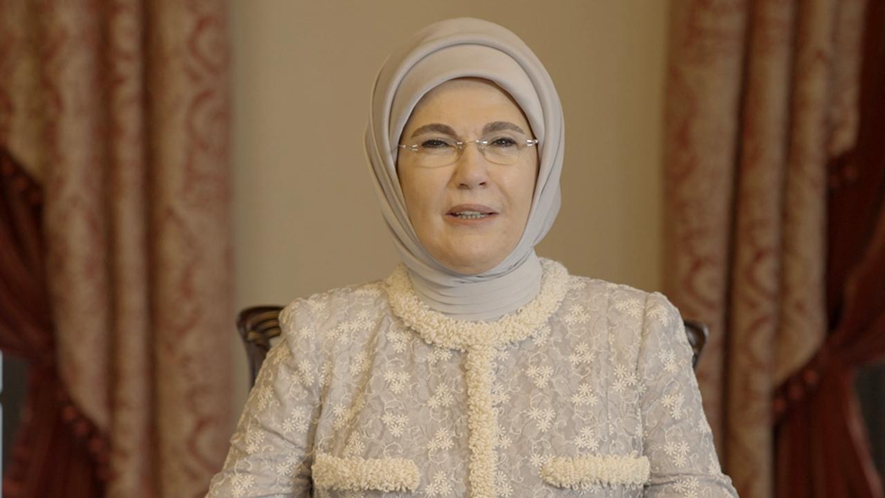 Emine Erdoğan: Anne sütü sağlığın ve bağışıklığın sihirli iksiridir