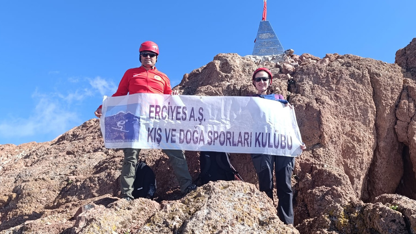 Erciyes'te sezonun ilk zirve tırmanışı yapıldı