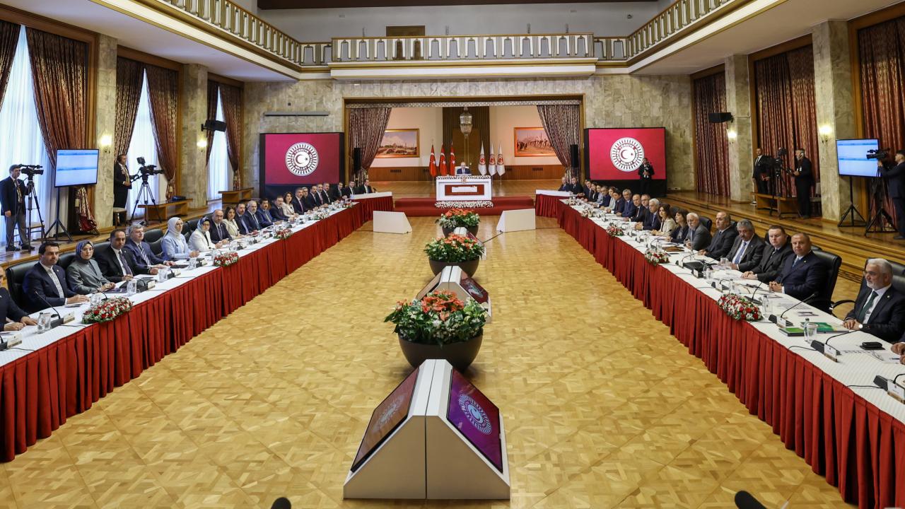 12 maddelik taslak oy birliğiyle kabul edildi