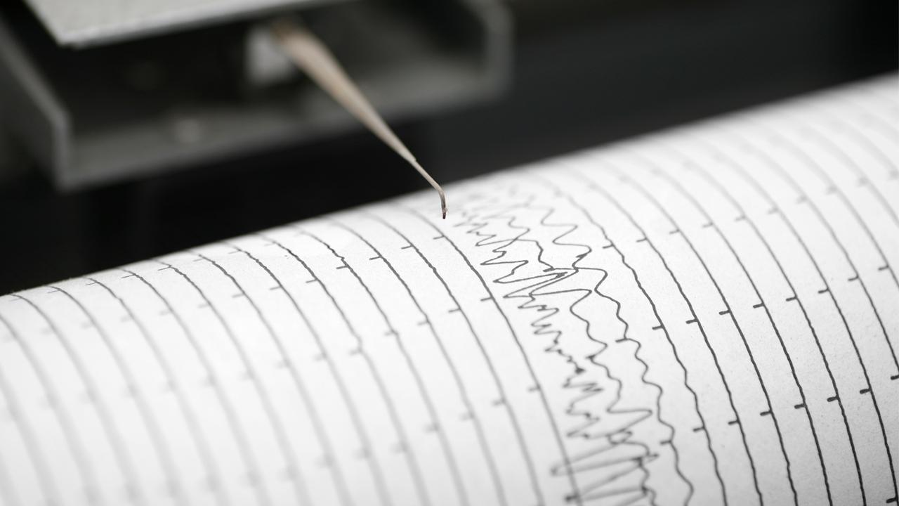 Afganistan'da 6 büyüklüğünde deprem