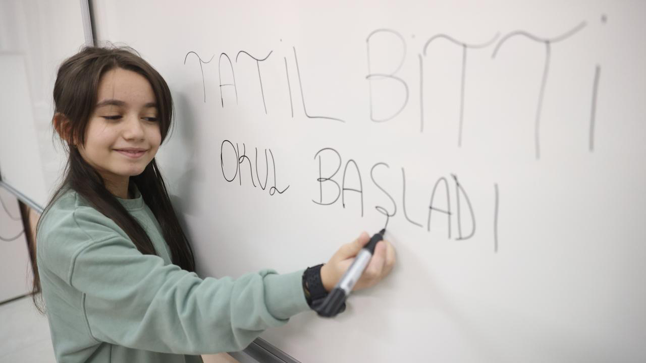 Yeni eğitim öğretim yılı bugün başladı