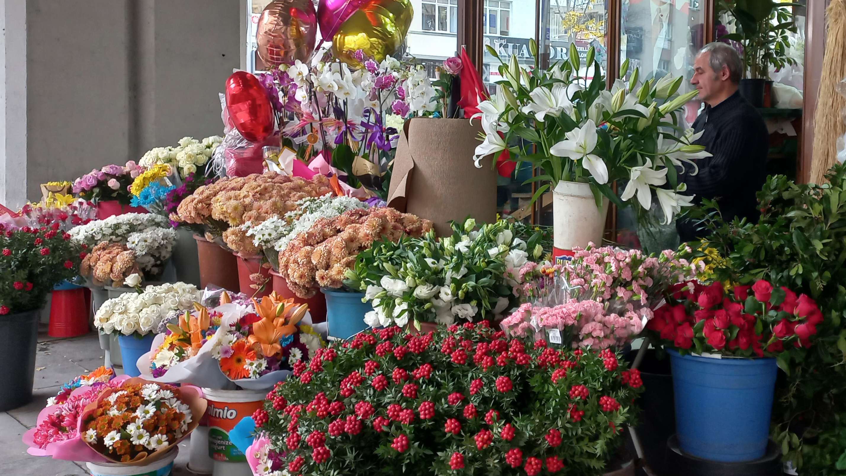 Yeni yılın habercisi kokina Ankara’da tezgahlarda: Demeti 300 TL