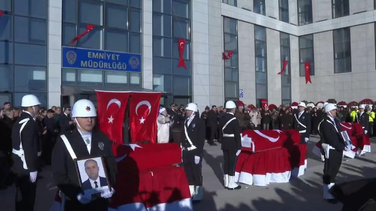 Türkiye şehitlerini uğurluyor