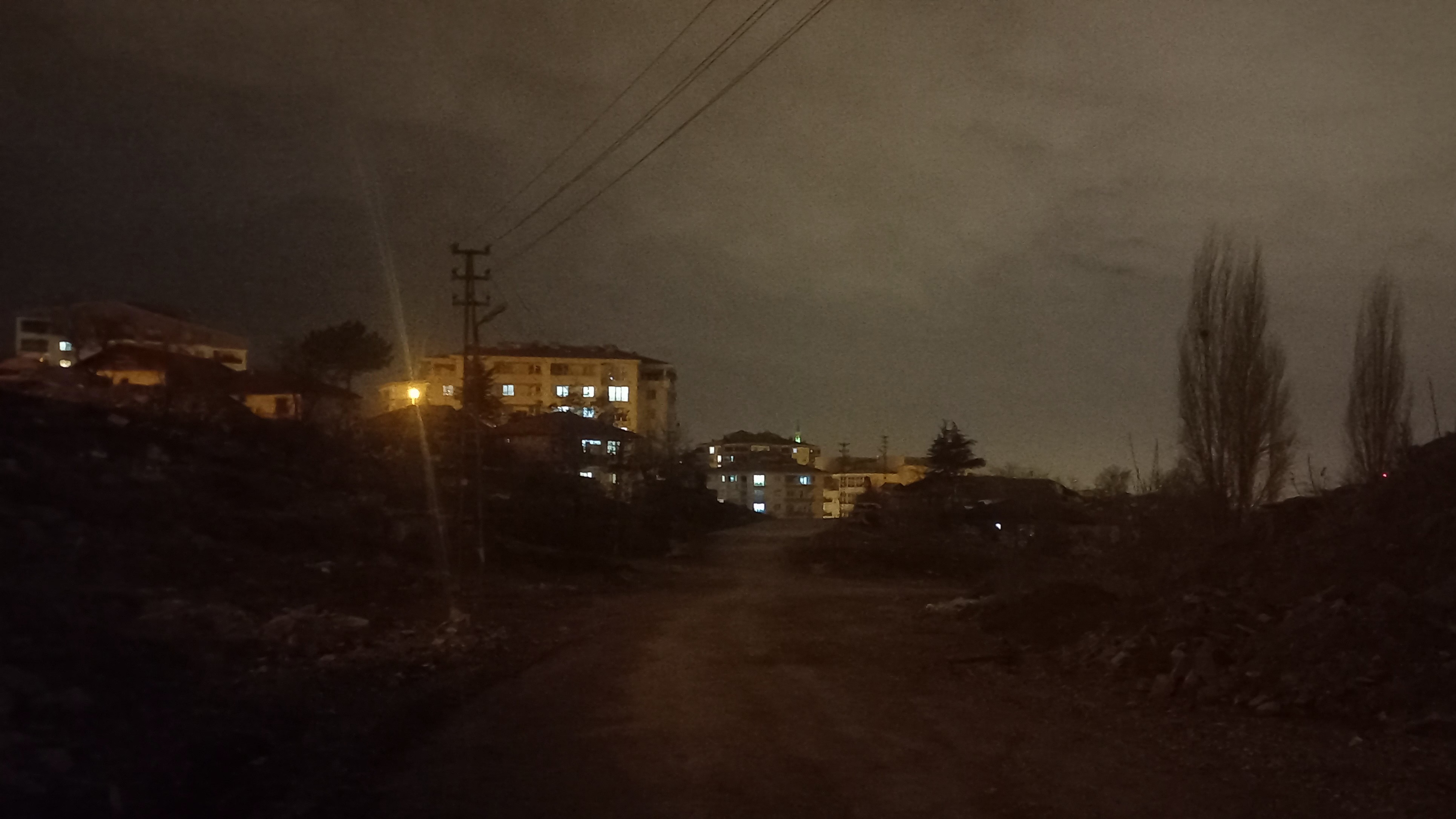 Başpınar’da aydınlatma sorunu yaşanıyor: Vatandaşlar kalıcı çözüm bekliyor