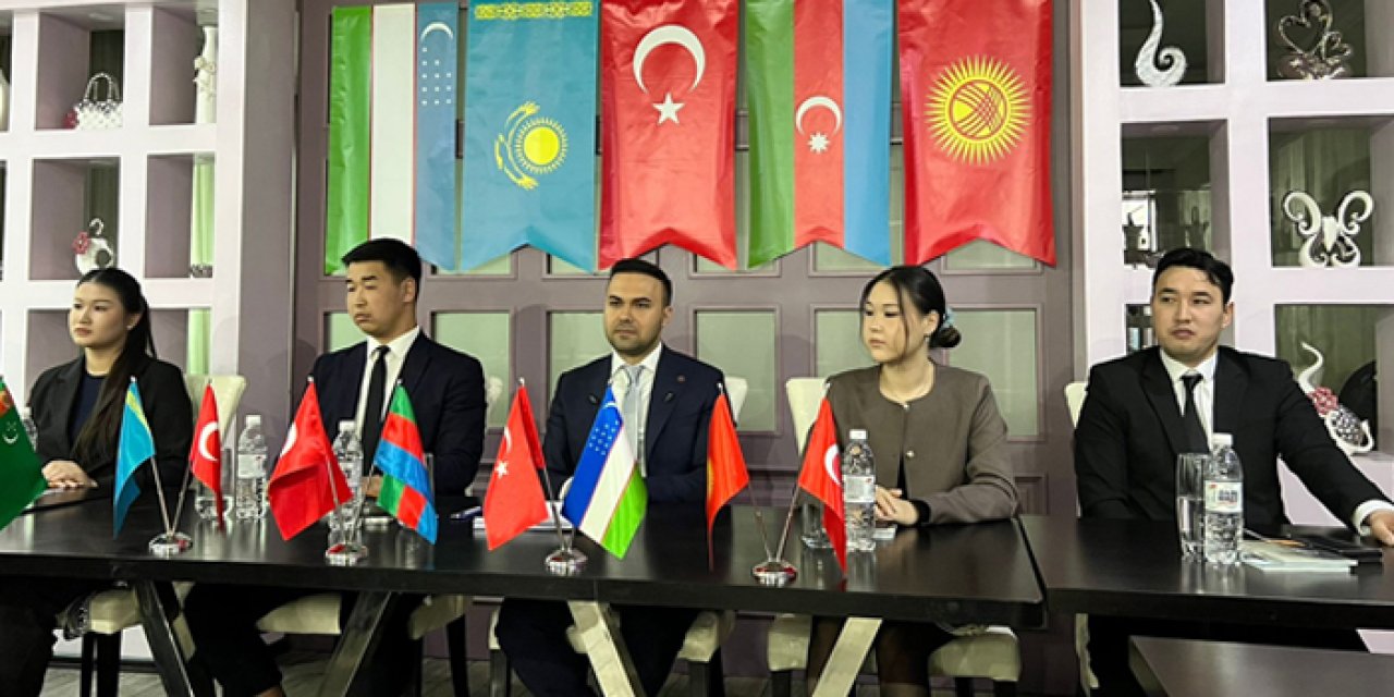 Astana’da tarihi zirve: Dünya Genç Sendikacılar Birliği kuruldu