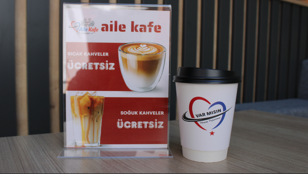 ÜCRETSİZ KAHVE, SICAK SOHBET