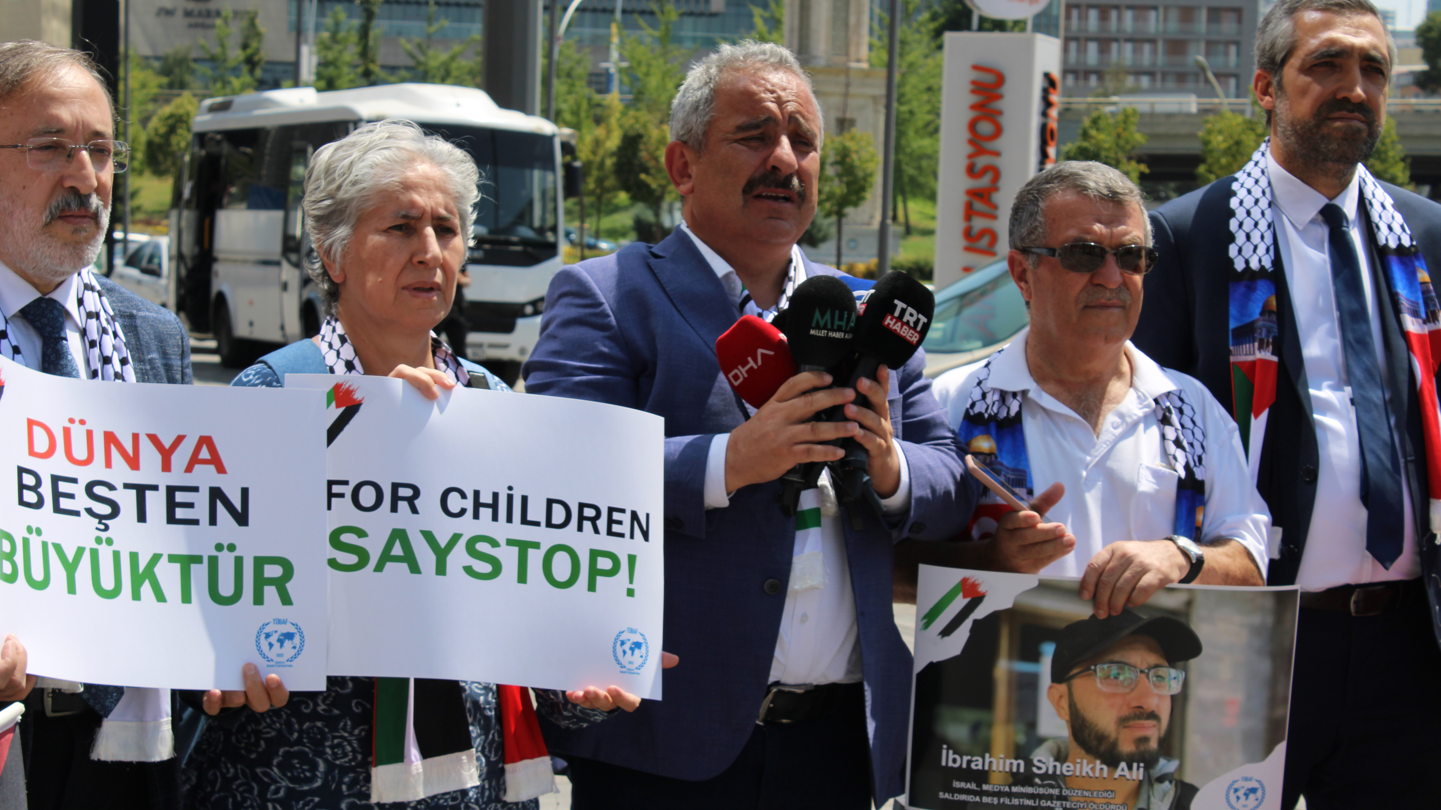 israil-katliam-yapiyor2.jpg